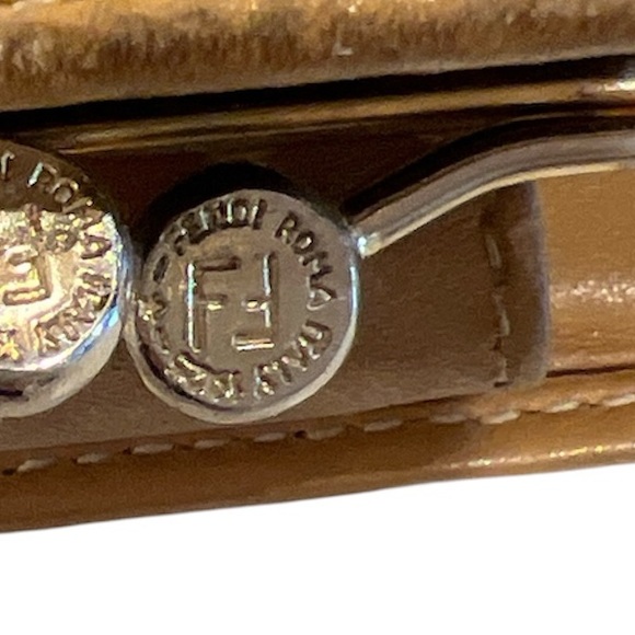 Vintage Lovers Dream 1970’s Fendi Caramel Leather Wallet Pristine Leather - Picture 6 of 15